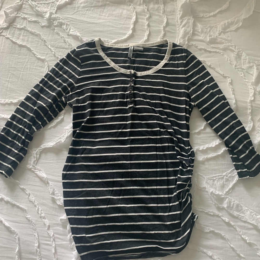 Maternity tops (L)